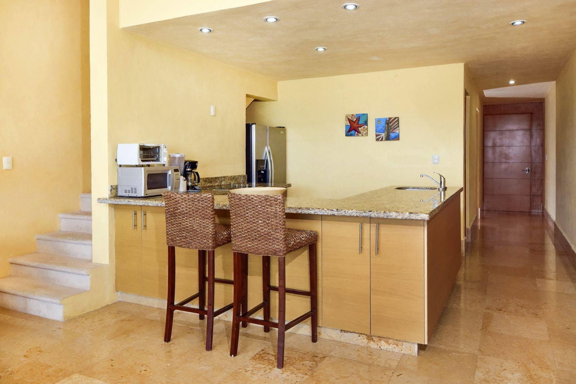 Ocean Plaza Condos ปลายาเดลการ์เมน ภายนอก รูปภาพ